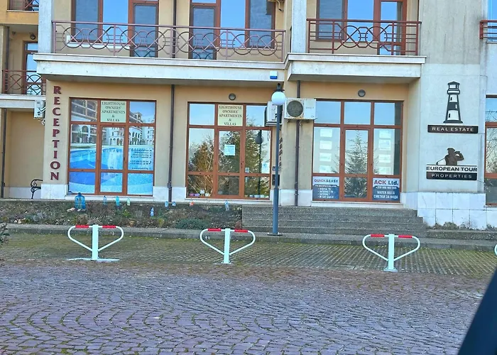 Sunny Ap In Golf Complex Lighthouse Apartment Balchik